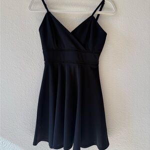 June & Ivy Chic Black V-Neck Mini Dress